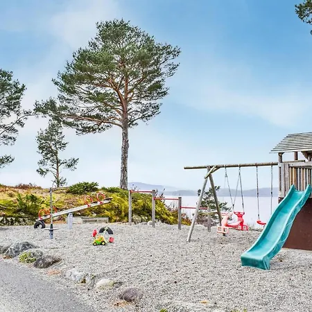 別荘 3 Bedroom Lovely In *