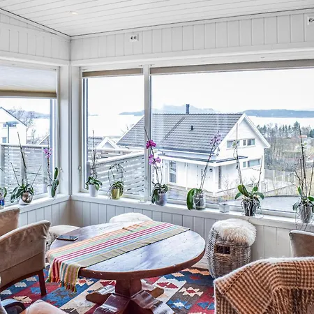 Pet Friendly In With House Sea View Holiday home Fister